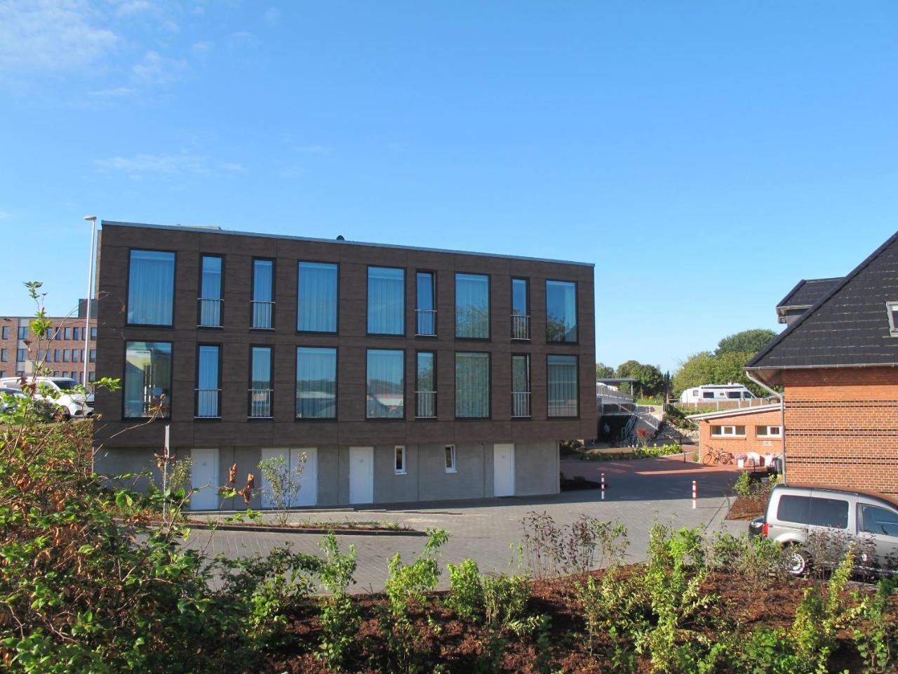 Kanal-Haus "Das Gaestehaus Direkt Am Nok" Osterrönfeld Esterno foto